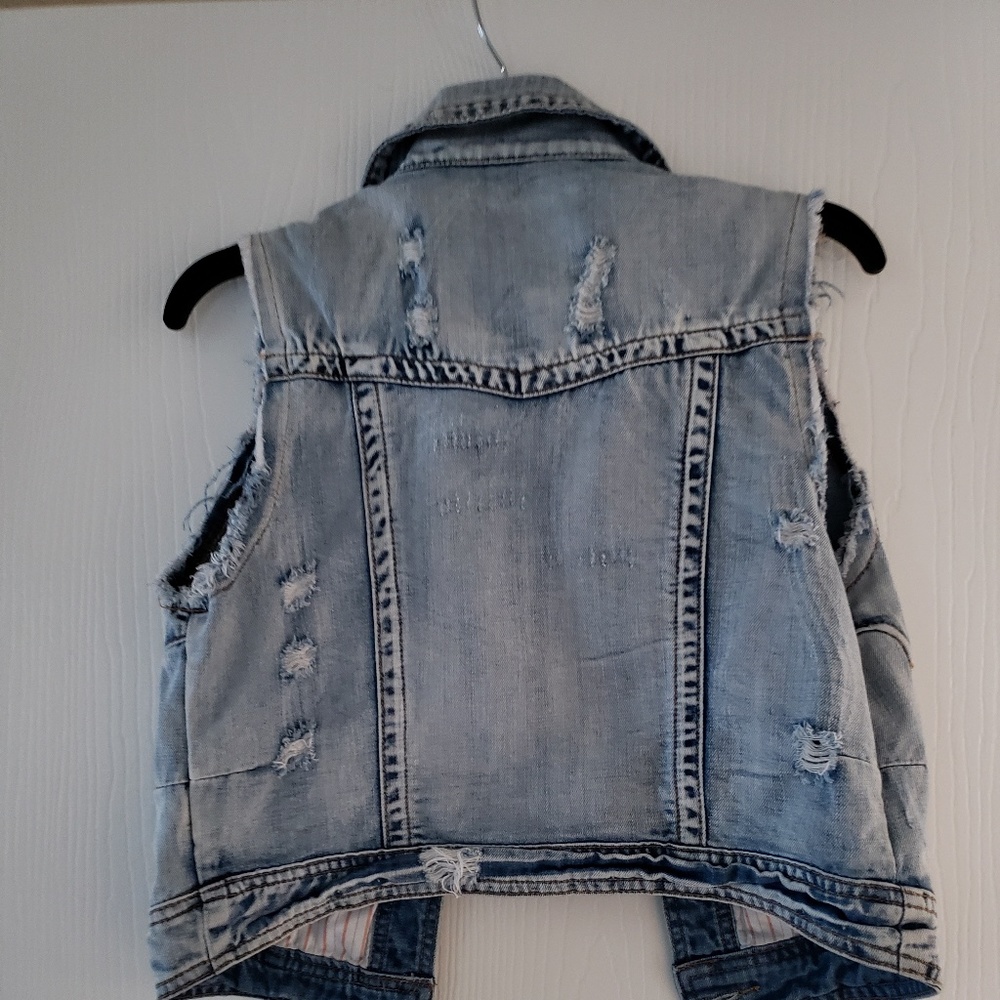 Jean Vest - Picture 2 of 2